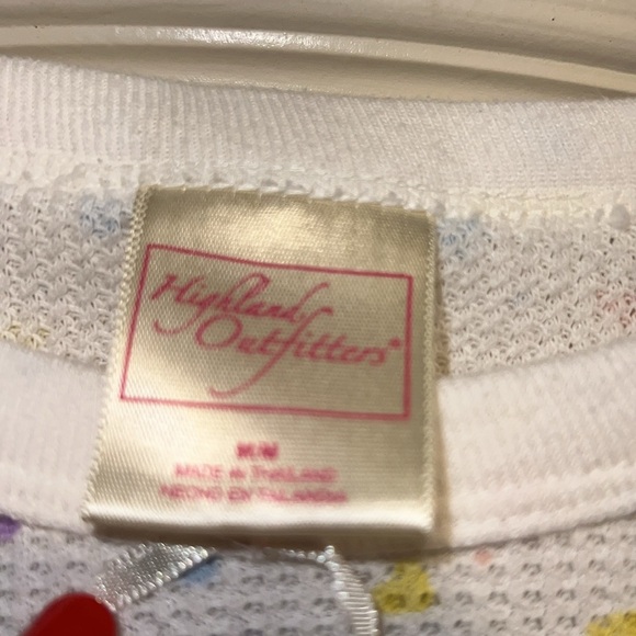 Vintage White Thermal Long-Sleeve Tee with Hearts - Picture 5 of 5